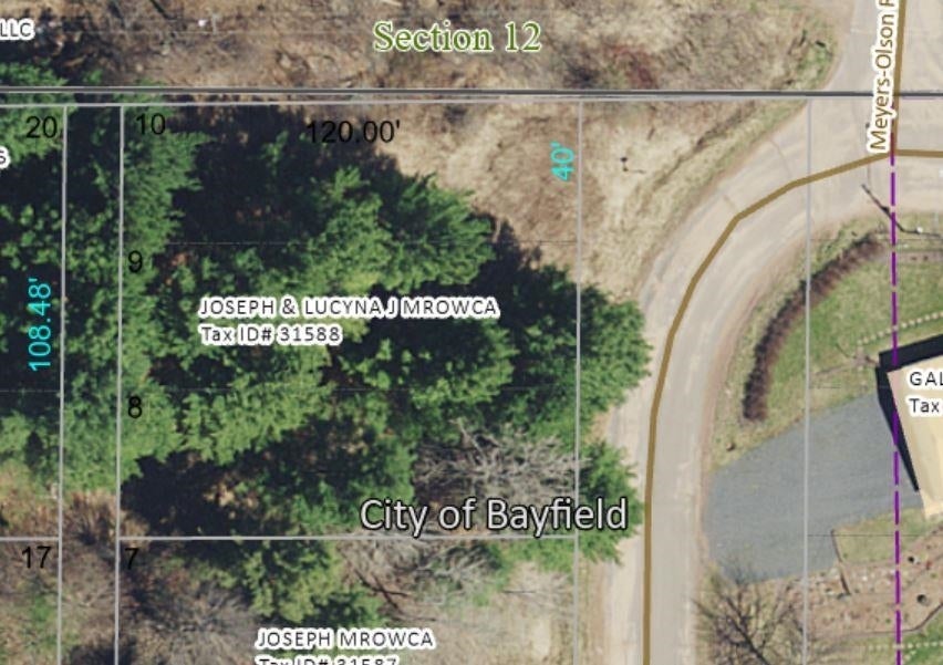 N 2nd Street, Bayfield