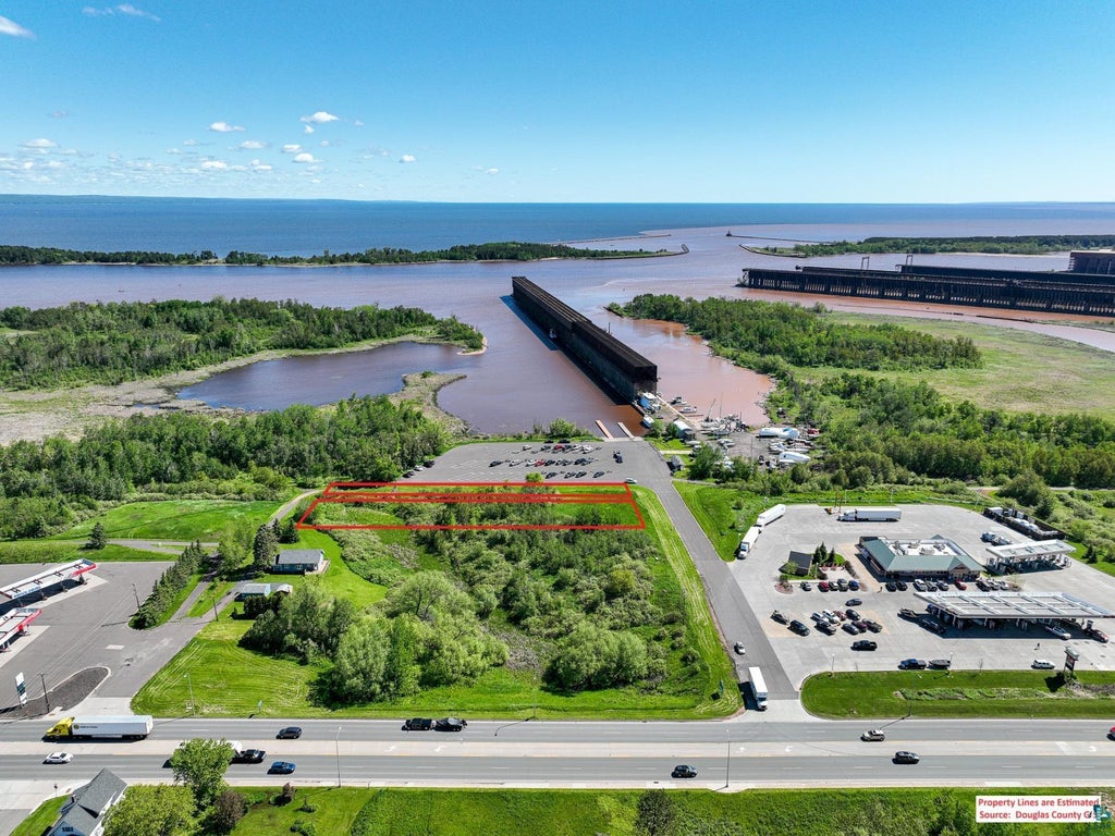 Xx 30th Avenue E, Superior