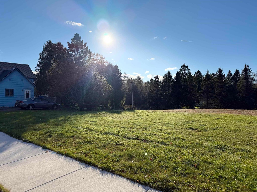 000 Main Street S, Mellen