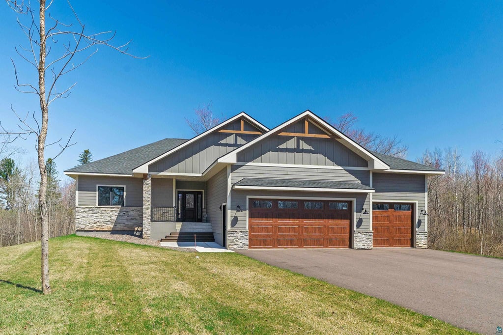 4891 Peyton Drive, Hermantown