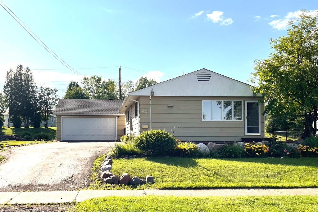20 Field Road, Silver Bay