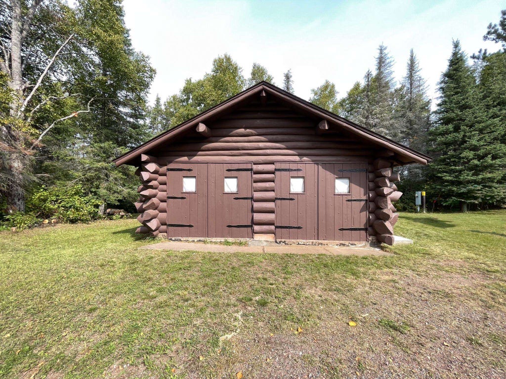 9519 Ccc Tr, Isabella