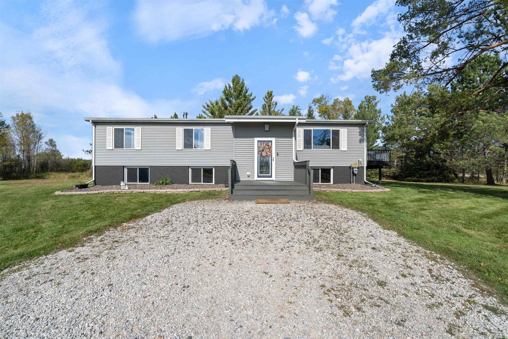 3943 Fairview Road, Rice Lake