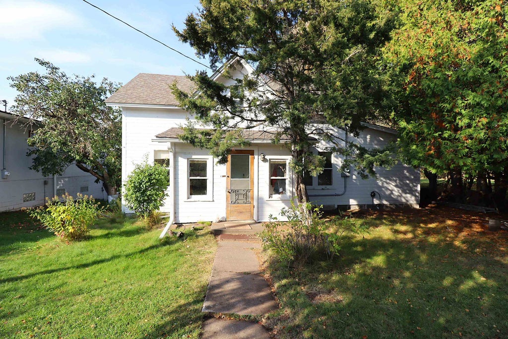 87025 Bark Point Road, Herbster