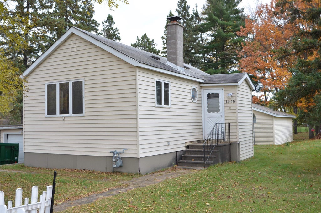 1416 Selmser Avenue, Cloquet
