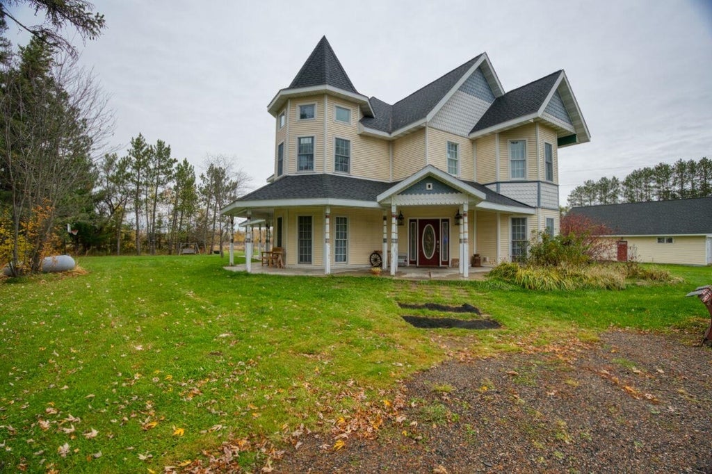 6455 Wilson Road, Makinen