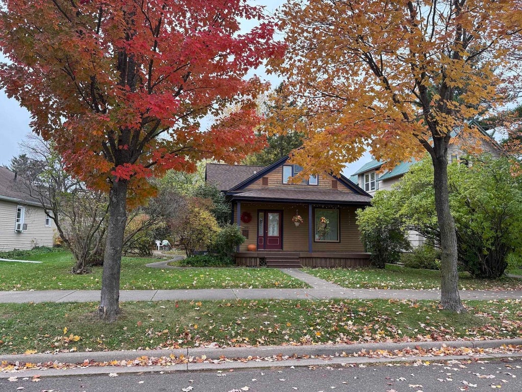 619 10th Avenue W, Ashland