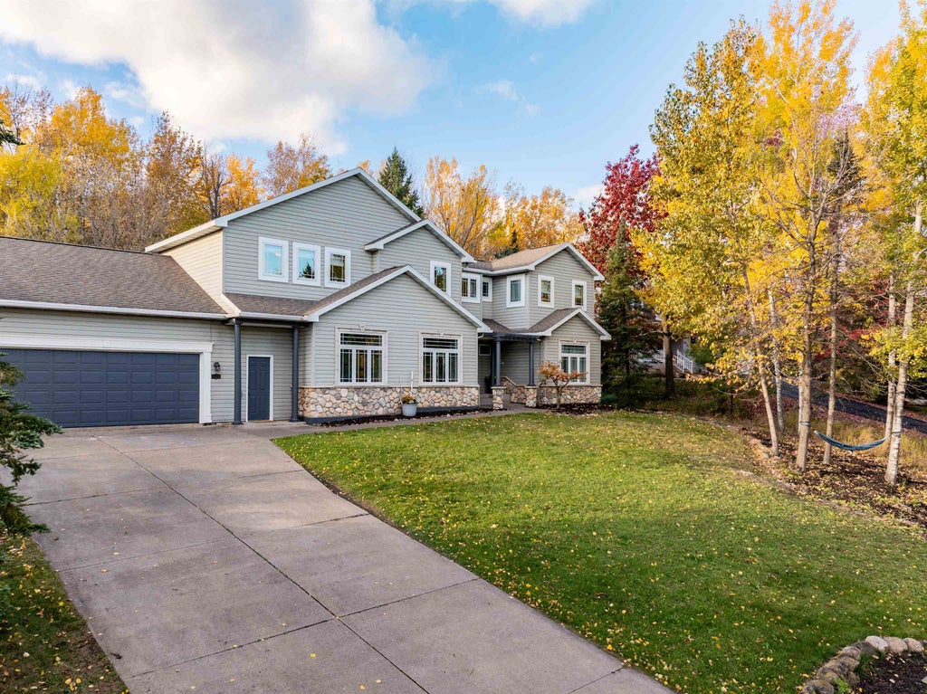 1123 Valley Drive, Duluth