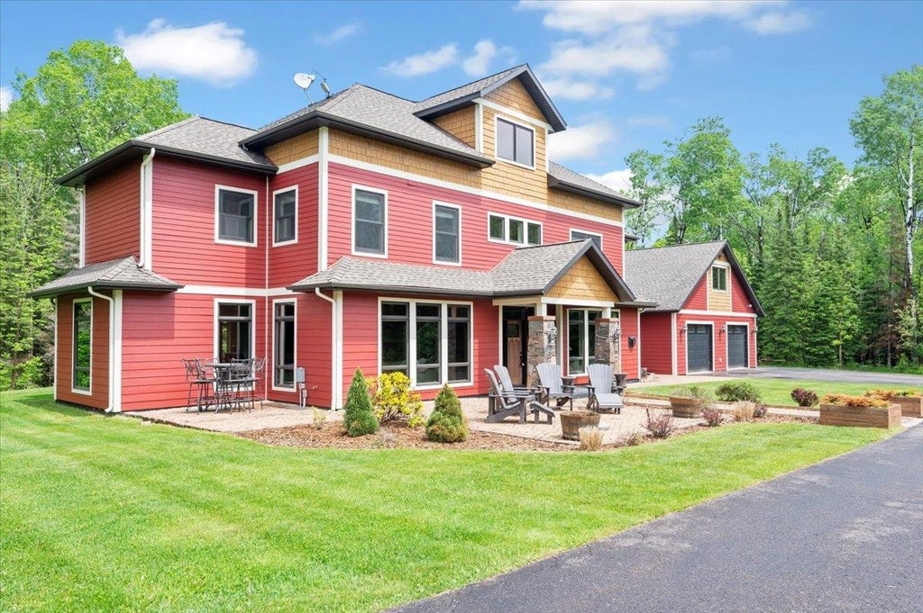 1753 Old North Shore Road, Duluth