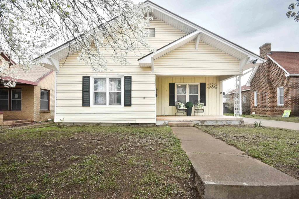 905 W Pine, DUNCAN