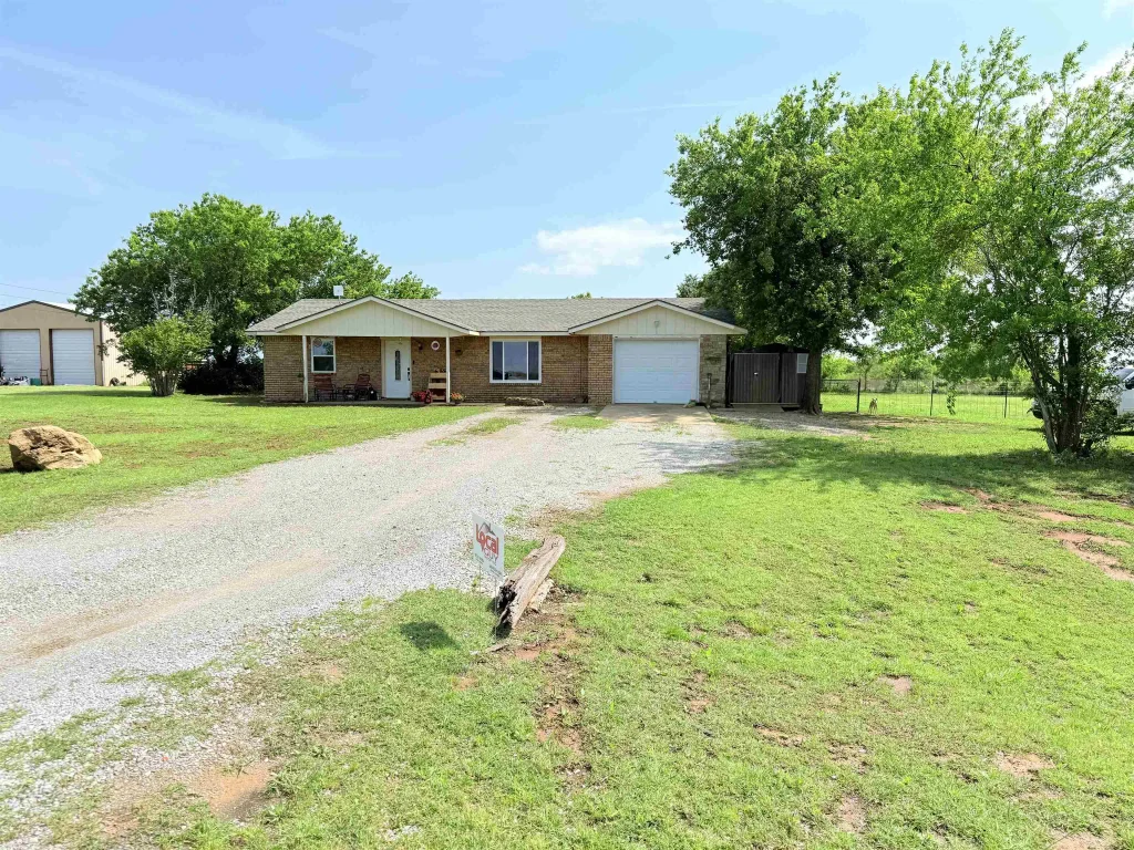 7492 W Seminole Rd, DUNCAN