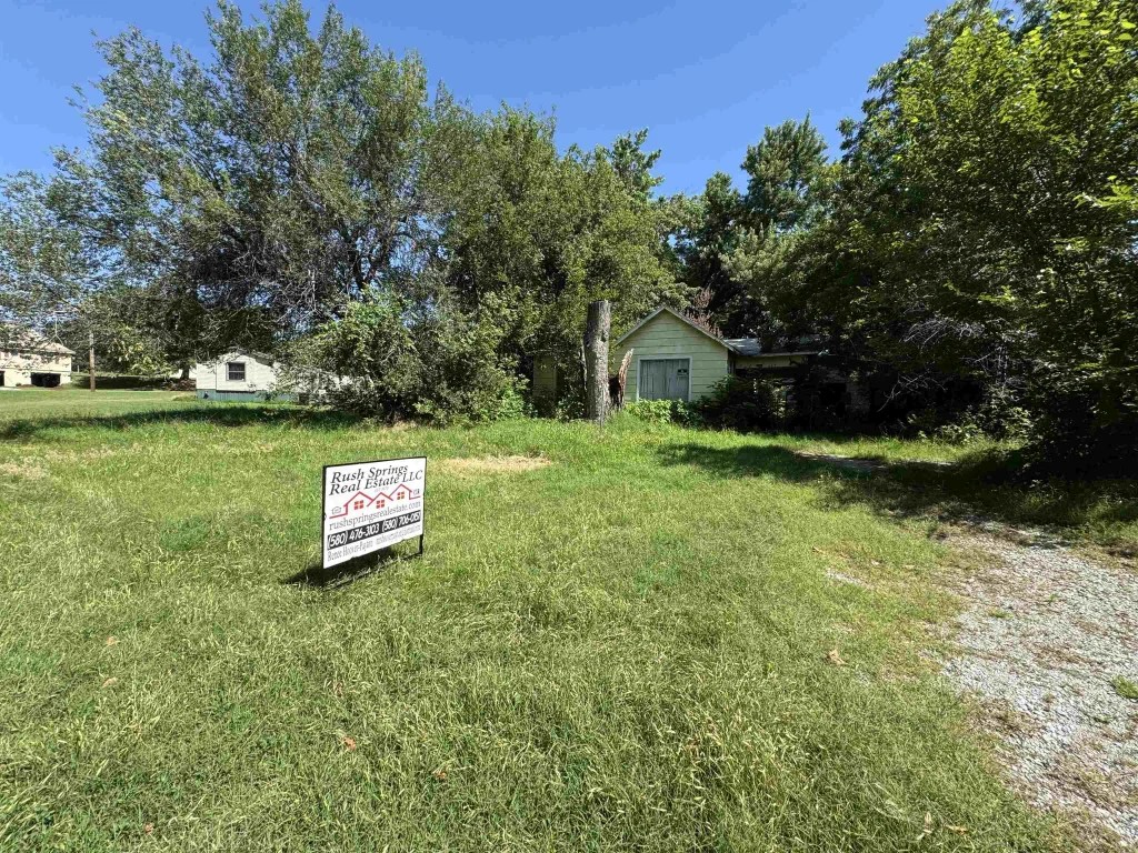 607 W Commanche, RUSH SPRINGS