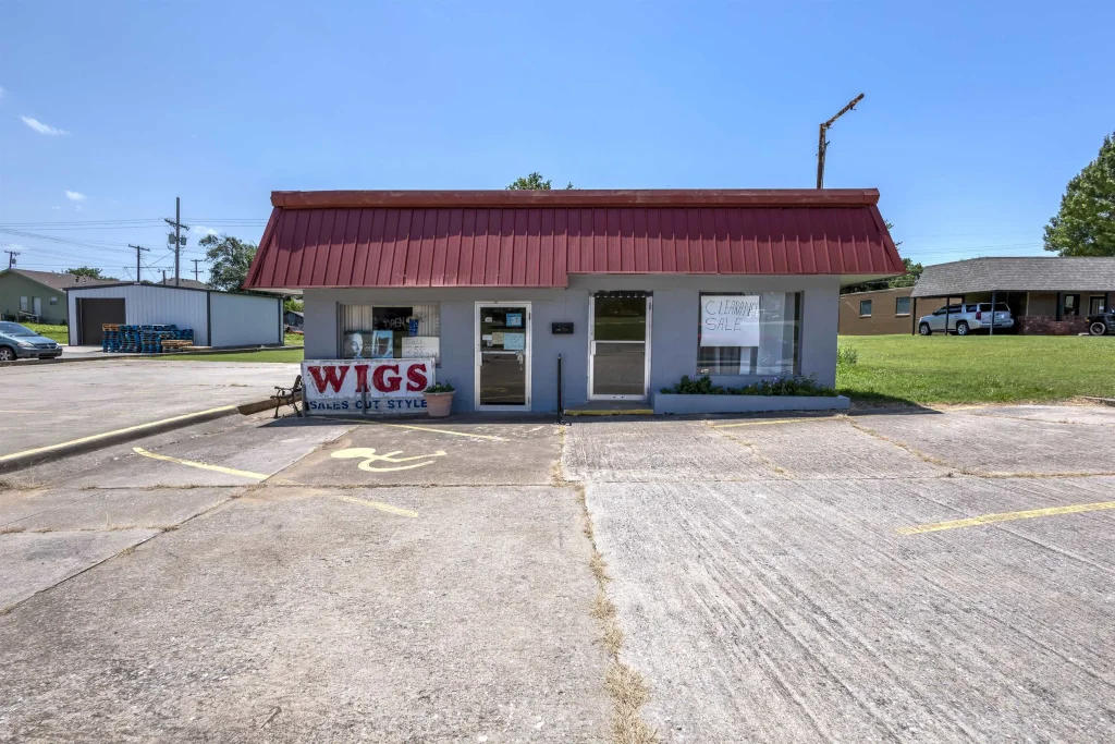 1310 W Main, DUNCAN