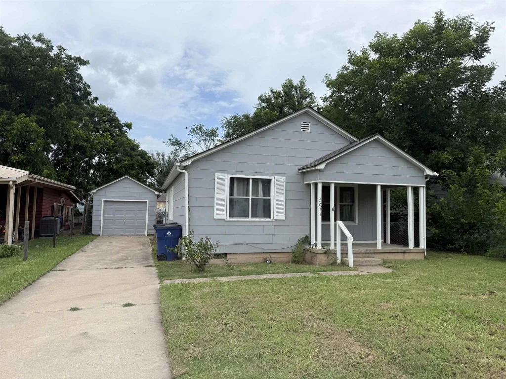 2011 W Oak Ave, DUNCAN