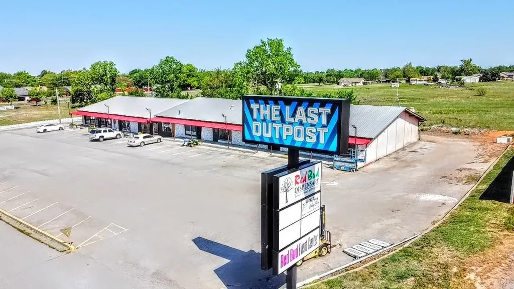 809 Outlaw Ave., MARLOW