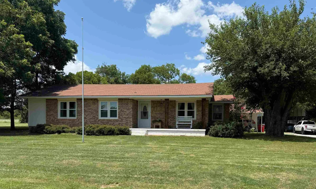 6659 E 1940 Rd, WAURIKA