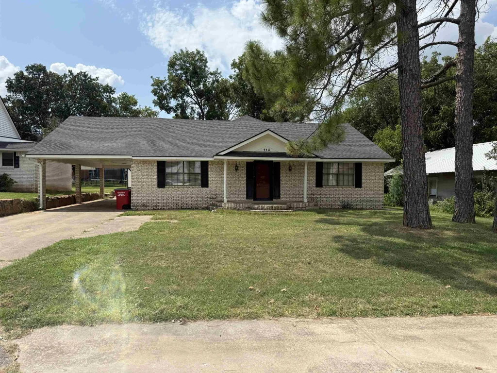413 E Harper, WAURIKA