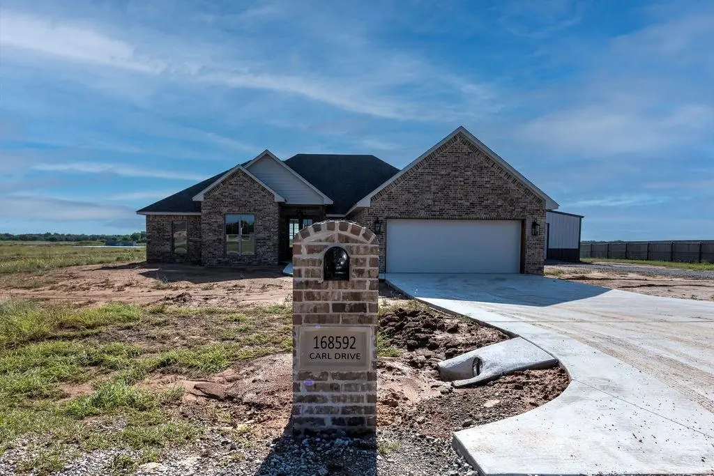 168592 Carl Drive, DUNCAN