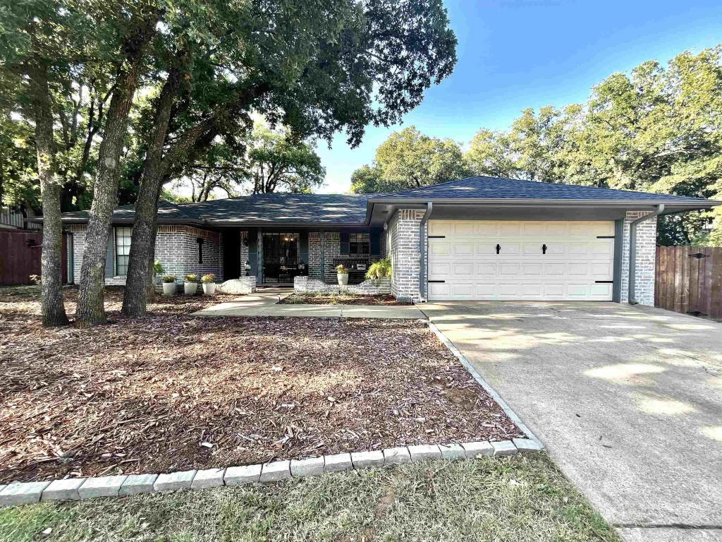 30 Canterbury Ln., DUNCAN
