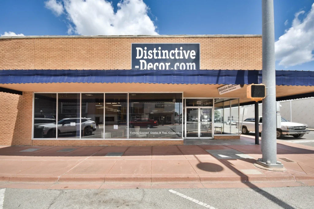 901 W Main, DUNCAN