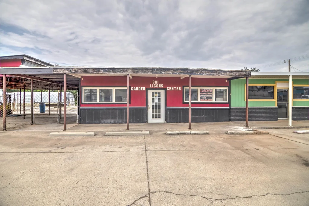 301/305 S Highway 81, DUNCAN