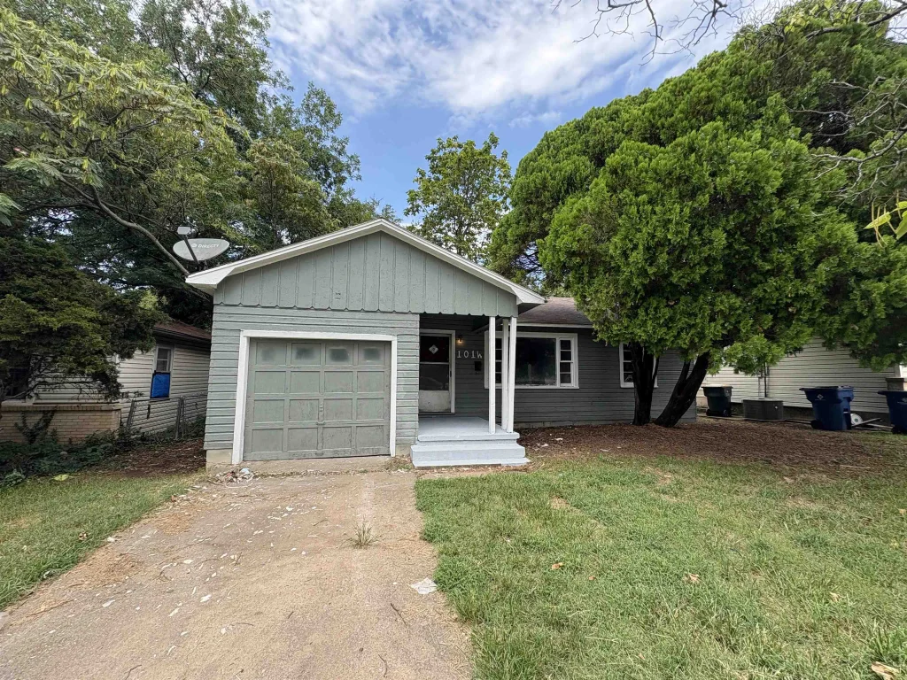 101 W Hackberry Ave, DUNCAN