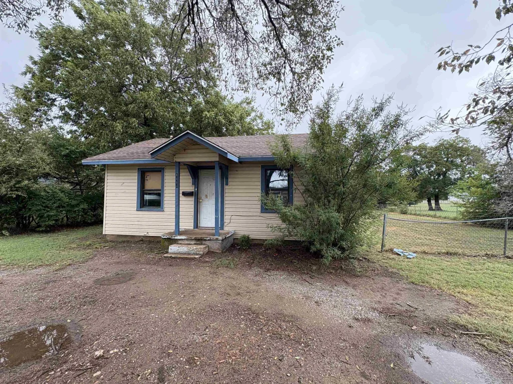 1114 S 10th St, DUNCAN