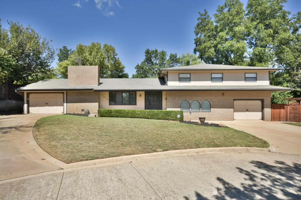 1405 Evergreen Dr., DUNCAN