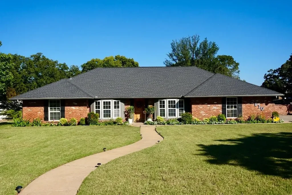 2810 Stagestand Rd., DUNCAN