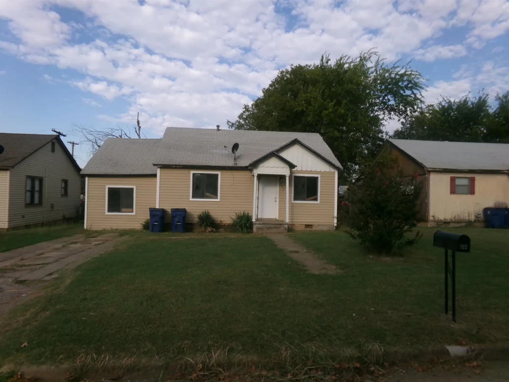 703 N C, DUNCAN