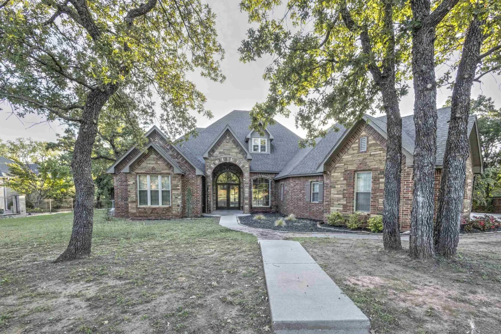 1706 Foxboro, DUNCAN