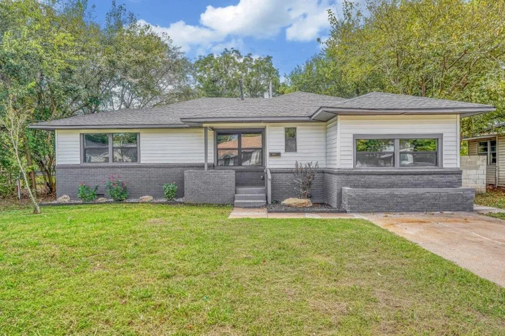 2006 W Oak Ave, DUNCAN