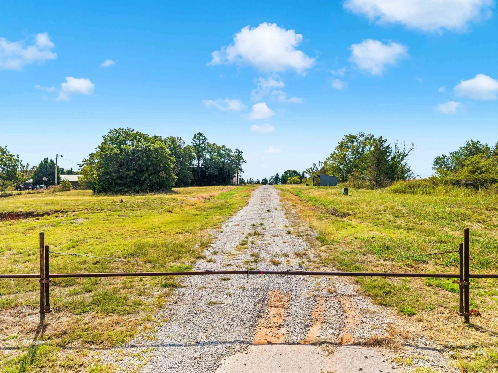279389 W Hwy 7, MARLOW