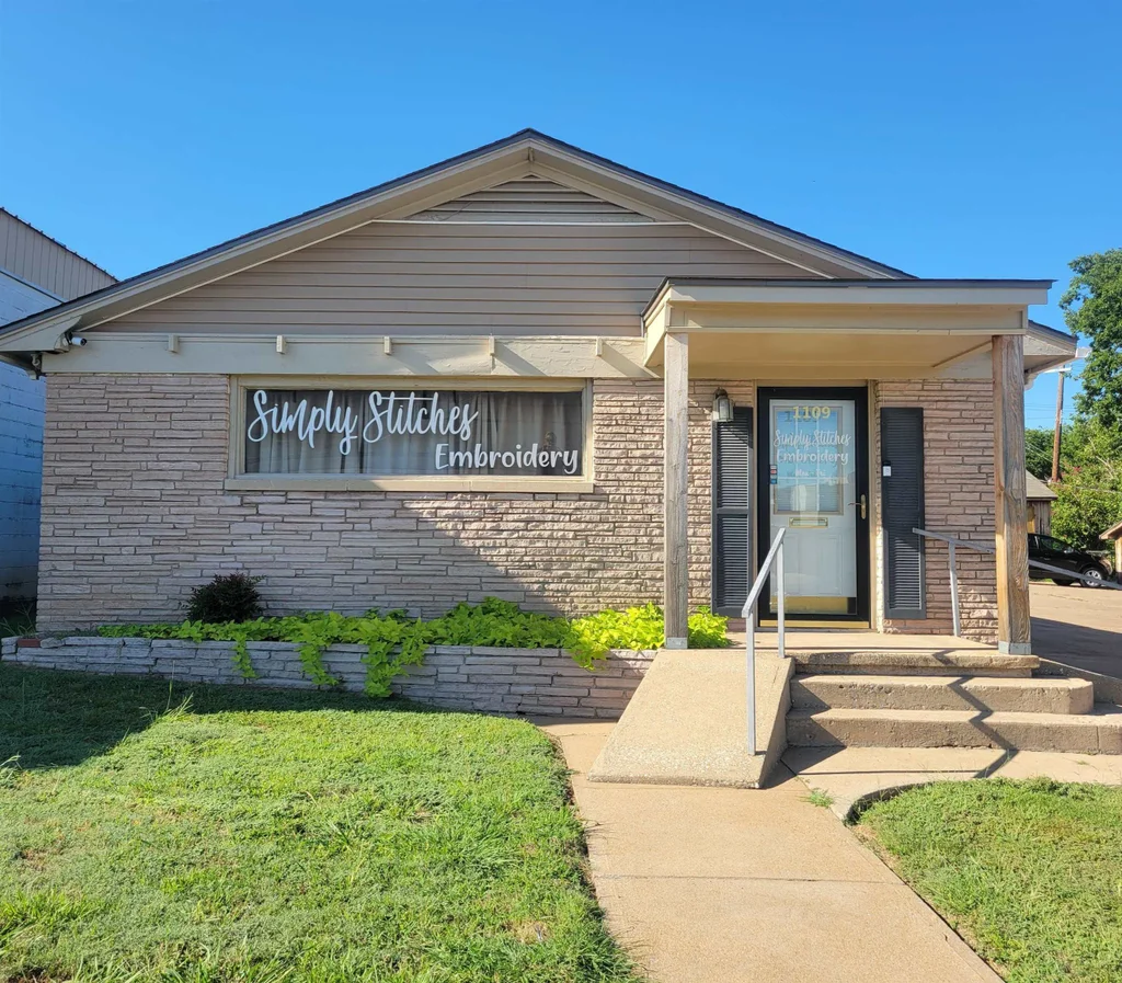 1109 W Walnut, DUNCAN