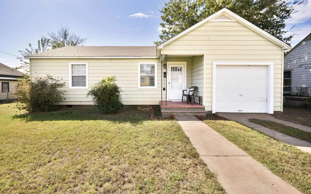 500 Wilson Ave., COMANCHE