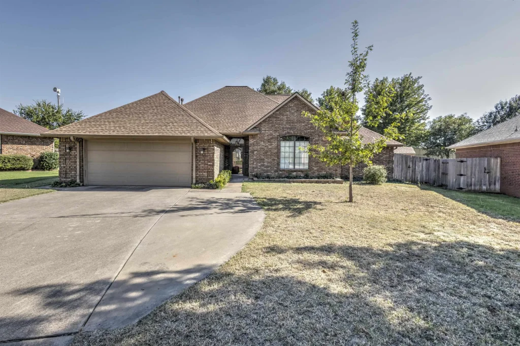 1706 Windsor Dr, DUNCAN