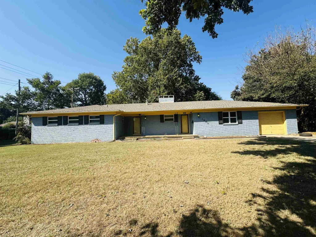 1601 Pearl, DUNCAN