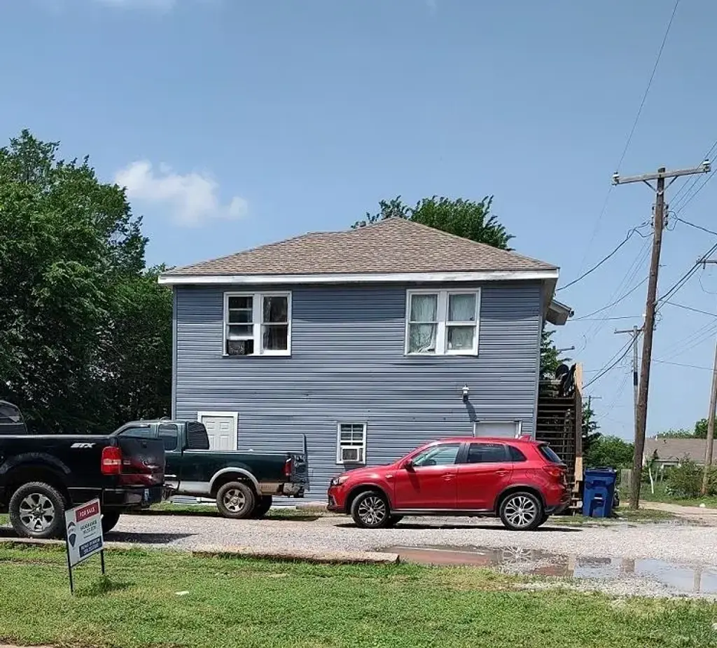451 S 11th, DUNCAN