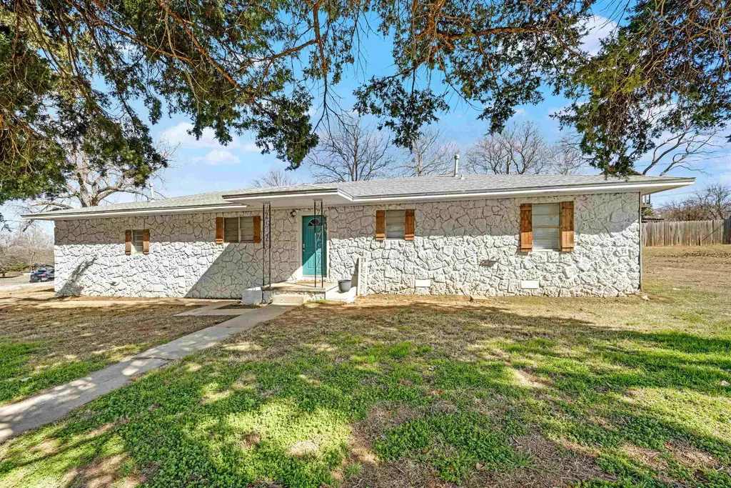 420 Braylees Way, VELMA