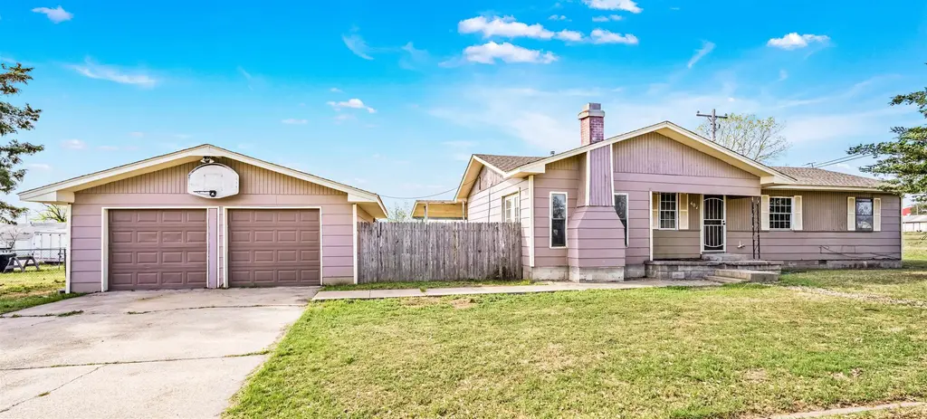 404 Hereford, INDIAHOMA