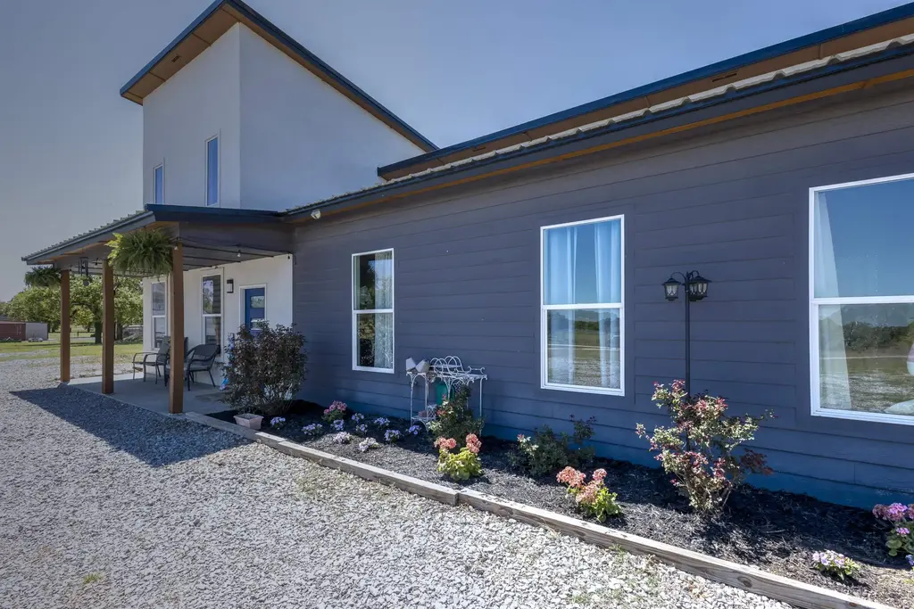 176889 Perkins Ln, DUNCAN