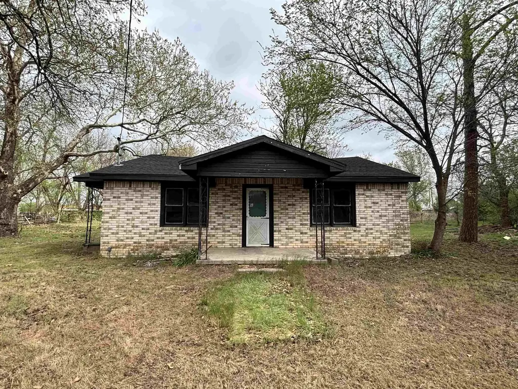 603 E Apache St, MARLOW