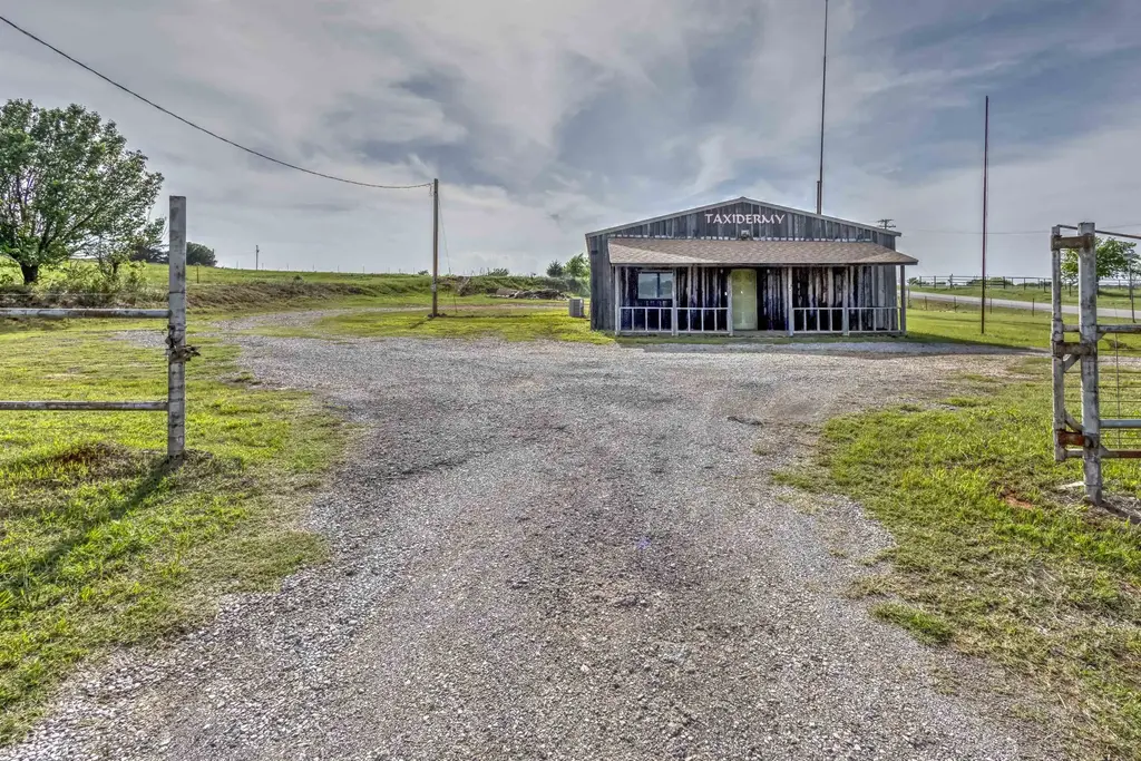 184025 Us Hwy 81, COMANCHE