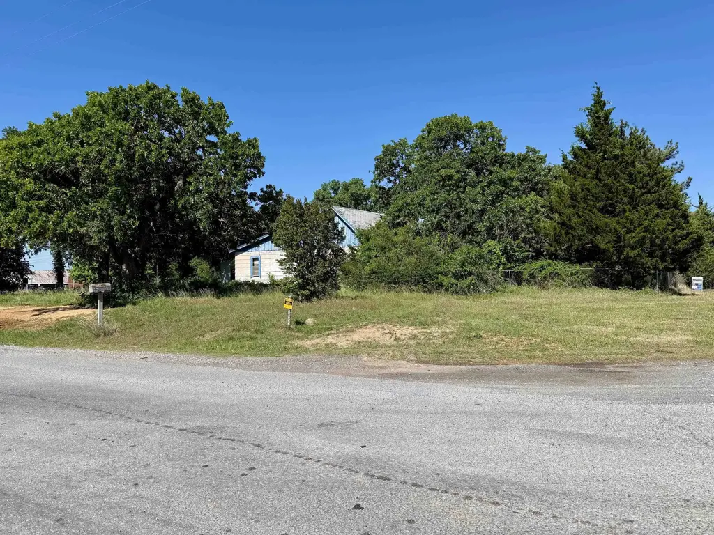 1505 E Main, DUNCAN
