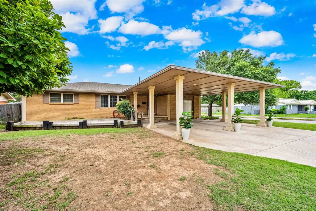 2018 W Cedar, DUNCAN