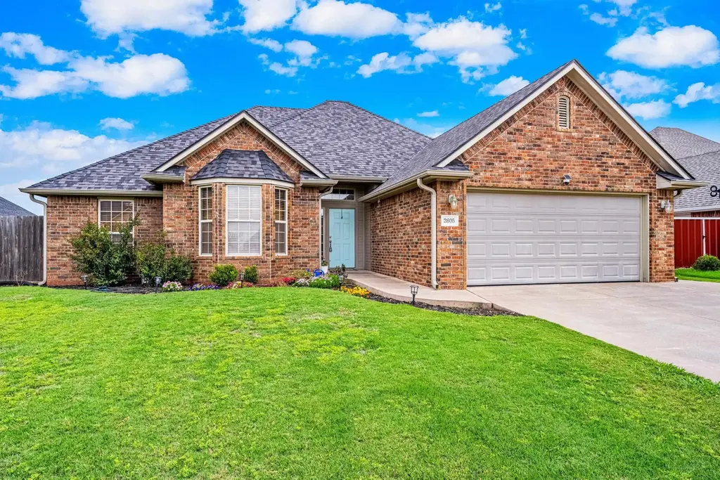 2605 Meadowview Dr., DUNCAN