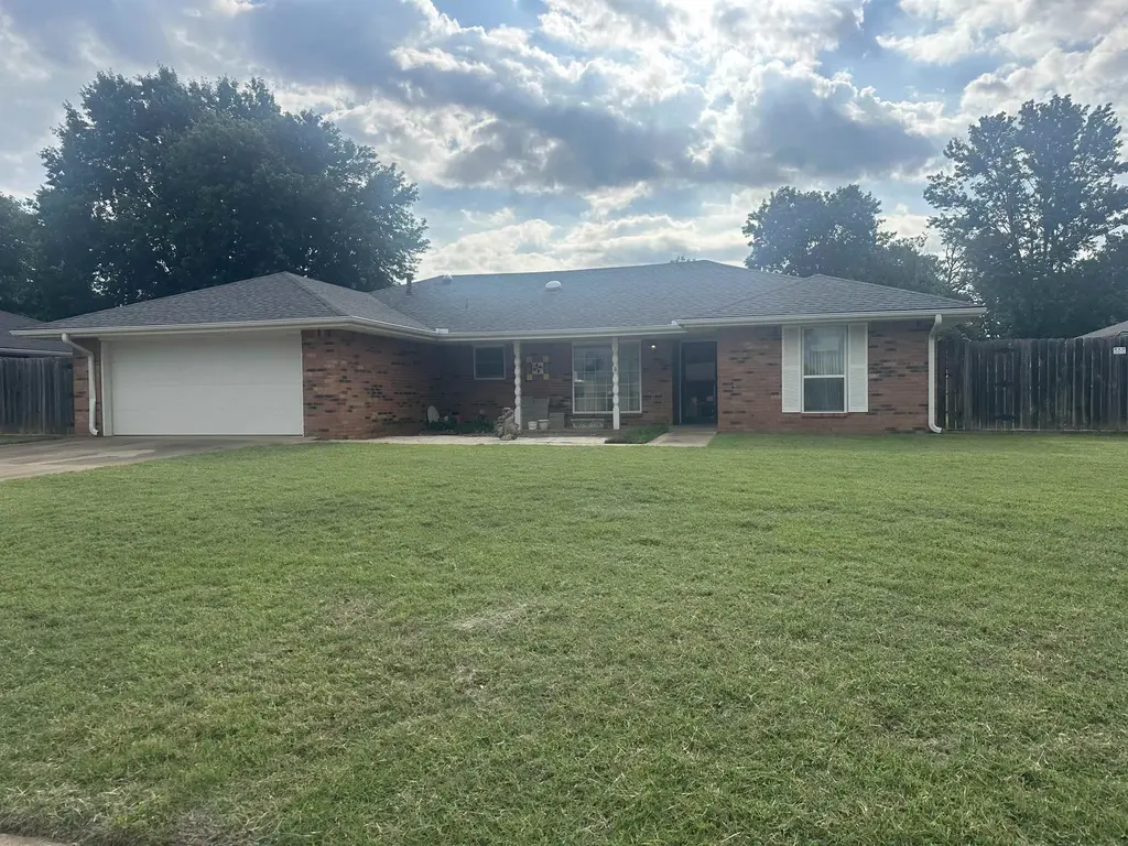 1720 Terrace Dr., DUNCAN