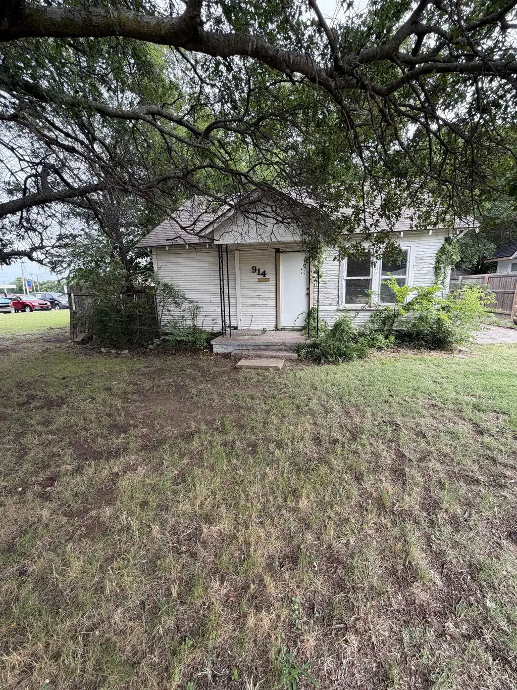 914 W Cypress, DUNCAN