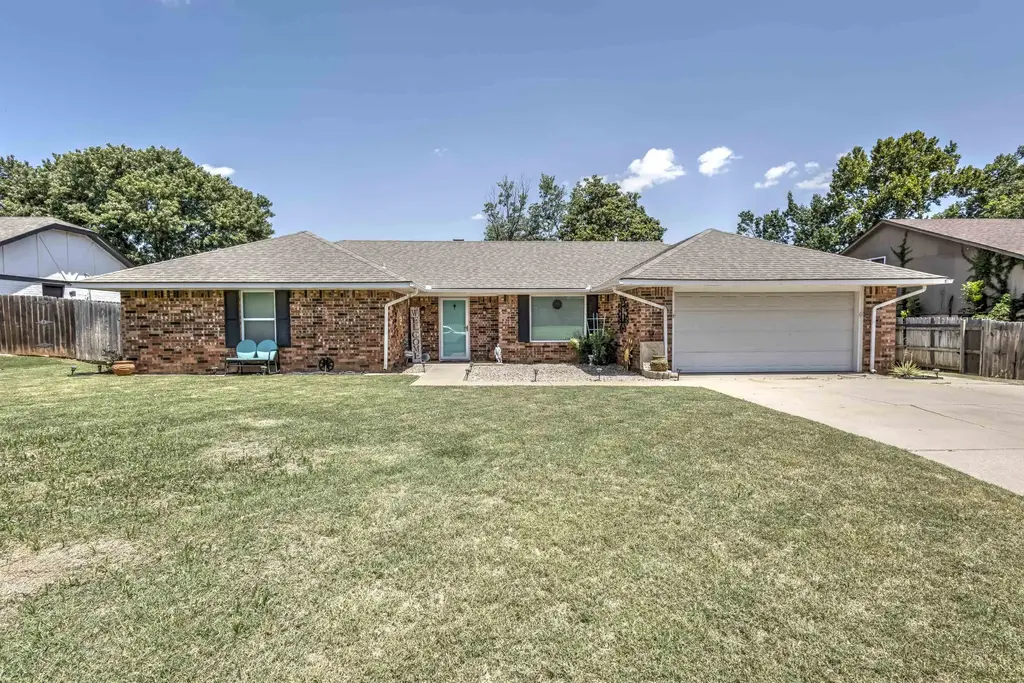 2204 Twin Dr, DUNCAN