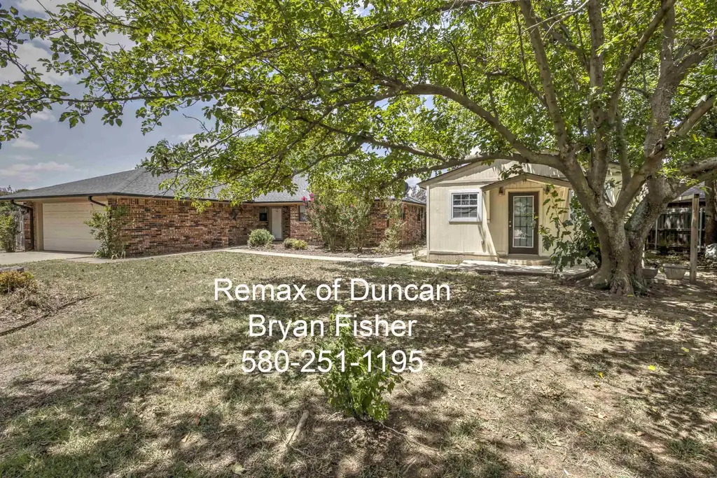 737 Drexal Pl, DUNCAN